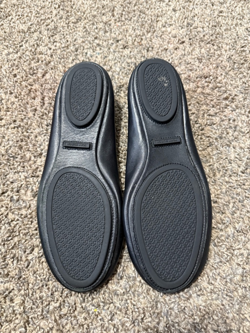 Tory Burch Black Logo Round-Toe Ballet Flats - Picture 5 of 5